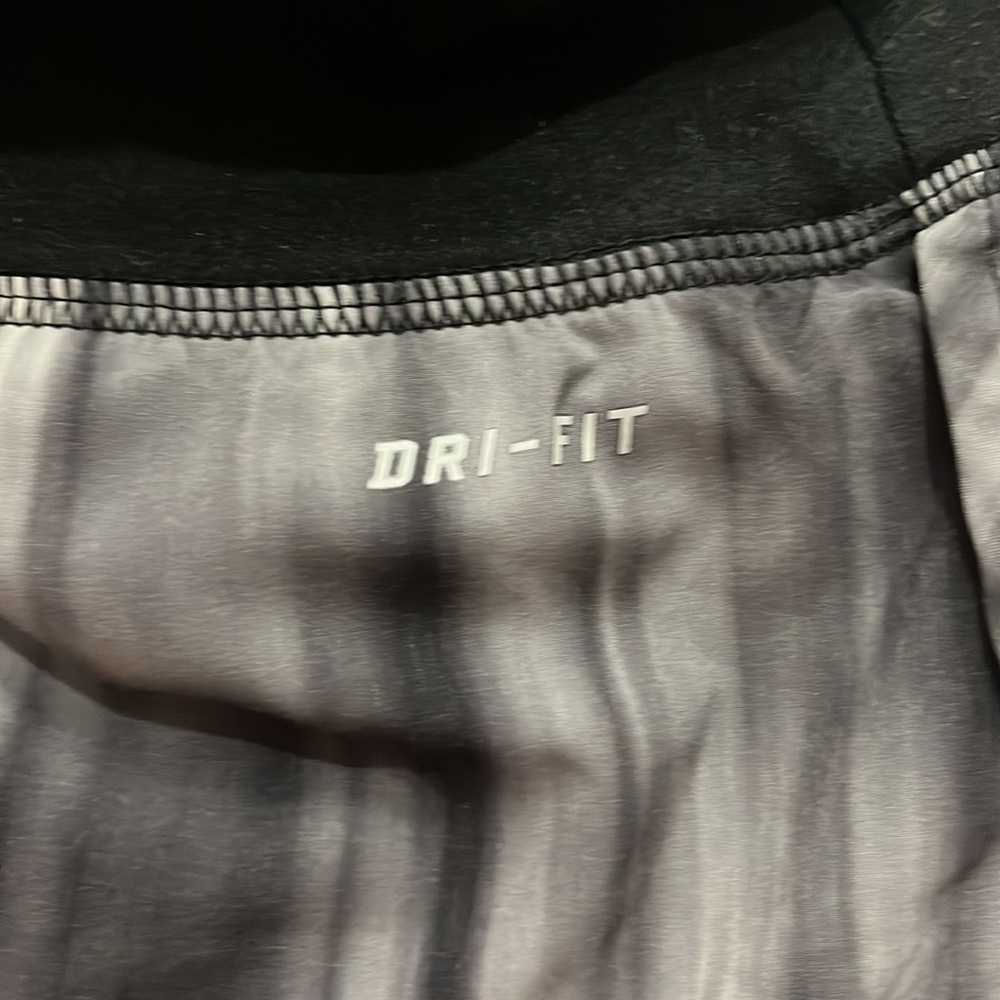 nike shorts - Picture 3 of 4